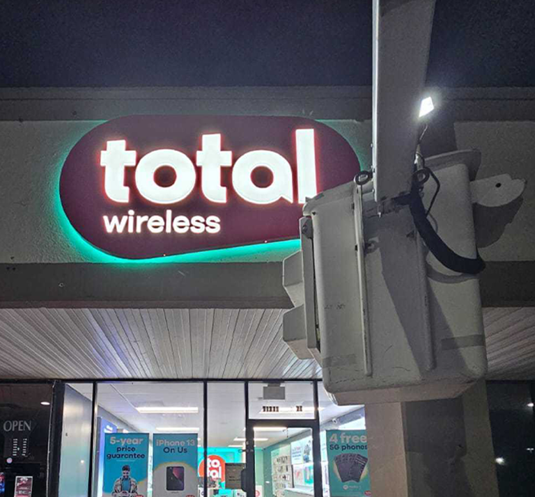 Total-Wireless_NIGHT-_1_